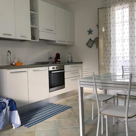Sofia A Santa Maria Al Bagno Con Piscina דירה