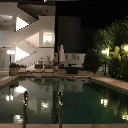 Sofia A Santa Maria Al Bagno Con Piscina *